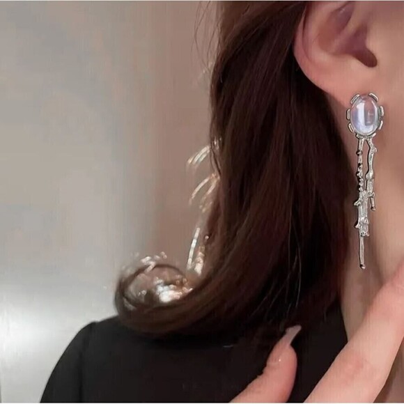 Drop Earrings Faux Moonstone Asymmetrical Assym Romantic Goth Gothcore Gothic - Picture 5 of 6